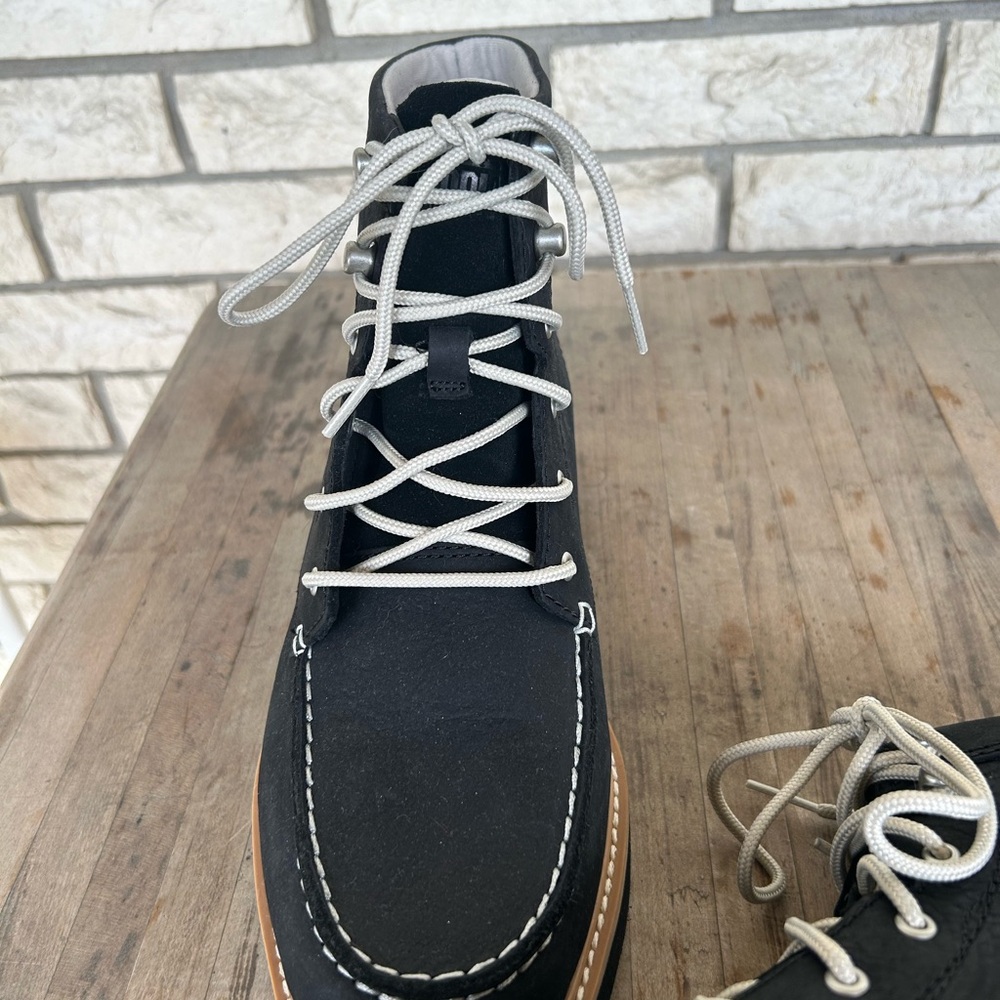 Kodiak Black Leather Boots - Picture 4 of 5